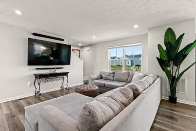 8586 Greengate Boulevard, Canal Winchester, OH 43110 - Photo 9