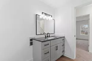 1475 E Hudson St, Columbus, OH 43211 - Photo 21