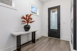 942 W 1st Ave, Columbus, OH 43212 - Photo 5