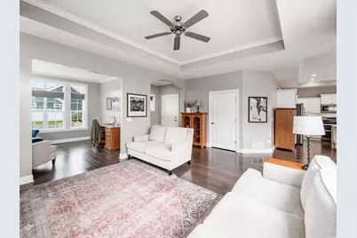 8015 Summitpoint Place, Lewis Center, OH 43035 - Photo 9