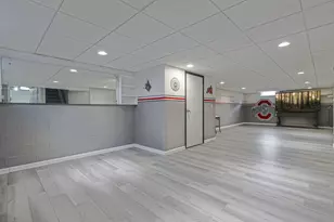 384 Sandburr Dr, Columbus, OH 43230 - Photo 31