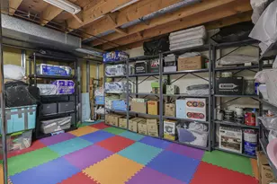 384 Sandburr Dr, Columbus, OH 43230 - Photo 39