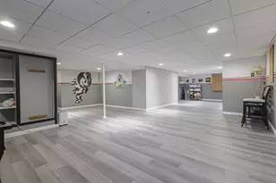 384 Sandburr Dr, Columbus, OH 43230 - Photo 35