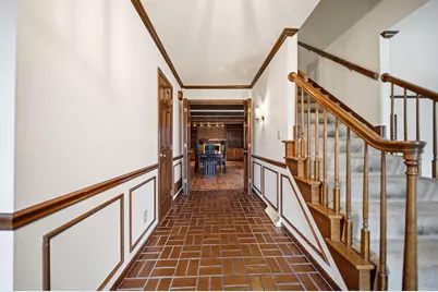 742 Gatehouse Lane, Columbus, OH 43235 - Photo 5