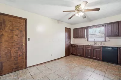 6395 Royalton Drive, Galloway, OH 43119 - Photo 5