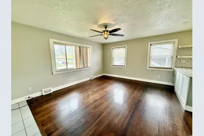 305 Danhurst Road, Columbus, OH 43228 - Photo 7
