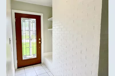 305 Danhurst Road, Columbus, OH 43228 - Photo 5