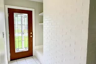 305 Danhurst Rd, Columbus, OH 43228 - Photo 5