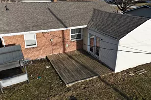 305 Danhurst Rd, Columbus, OH 43228 - Photo 37