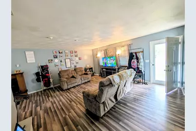 687 W Elm Street, Washington Court House, OH 43160 - Photo 5