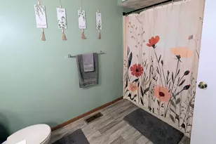 687 W Elm St, Washington Court House, OH 43160 - Photo 17