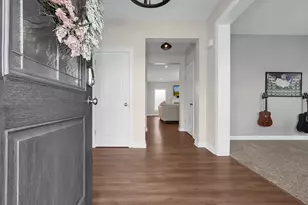 636 Kelburn Ln, Pickerington, OH 43147 - Photo 5