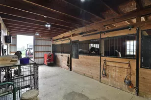 2313 Horseshoe Rd, Delaware, OH 43015 - Photo 3