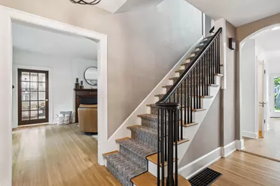 2564 Sherwood Road, Columbus, OH 43209 - Photo 3