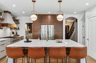 2564 Sherwood Rd, Columbus, OH 43209 - Photo 17