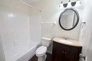 3795 Heatherglen Dr, Columbus, OH 43221 - Photo 13