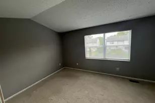 3863 Heatherglen Dr, Columbus, OH 43221 - Photo 19