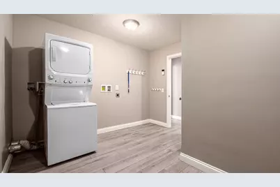 2435 Freedom Lane, Zanesville, OH 43701 - Photo 35