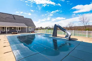 2435 Freedom Ln, Zanesville, OH 43701 - Photo 9