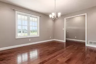 2435 Freedom Ln, Zanesville, OH 43701 - Photo 21