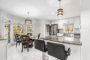 8610 Craigston Ct, Dublin, OH 43017 - Photo 11