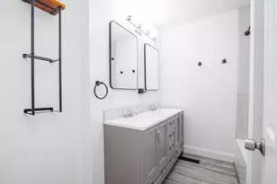 464 Yarmouth Ln, Columbus, OH 43228 - Photo 11