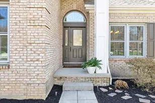 371 Vinwood Ln, Powell, OH 43065 - Photo 3