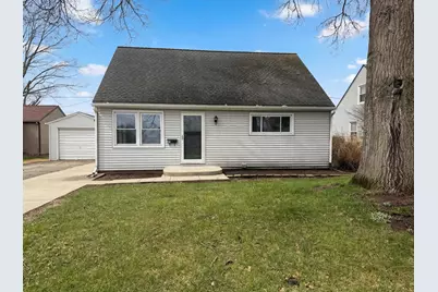 413 Sherwood Drive W, Newark, OH 43055 - Photo 1