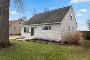 413 Sherwood Dr W, Newark, OH 43055 - Photo 9