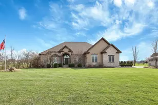 1577 Winding Oak Dr NW, Baltimore, OH 43105 - Photo 1