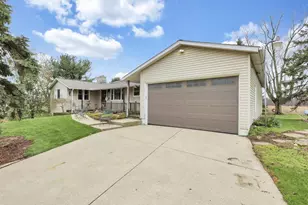 11138 York Rd SW, Baltimore, OH 43105 - Photo 3