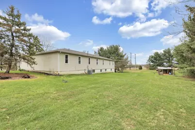 11138 York Road SW, Baltimore, OH 43105 - Photo 67