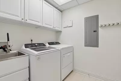 3175 Tremont Road #504, Columbus, OH 43221 - Photo 49