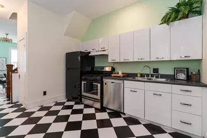 66 E Hubbard Avenue, Columbus, OH 43215 - Photo 11