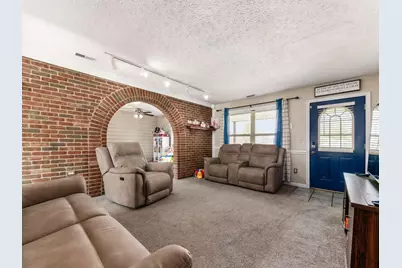 8715 Fairbrook Avenue, Galloway, OH 43119 - Photo 5