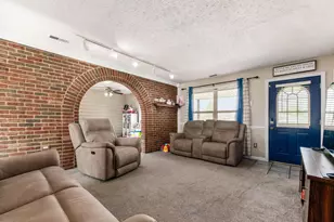 8715 Fairbrook Ave, Galloway, OH 43119 - Photo 5