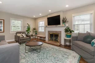 2729 Bexley Park Rd, Columbus, OH 43209 - Photo 9