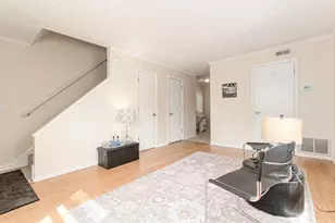 3027 Sunset Dr, Columbus, OH 43202 - Photo 7