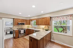 5376 Amy Ln, Columbus, OH 43235 - Photo 11