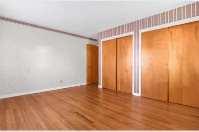 325 W Liberty Street, Bucyrus, OH 44820 - Photo 13