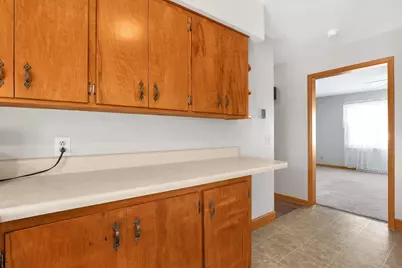 325 W Liberty Street, Bucyrus, OH 44820 - Photo 7