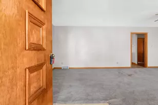 325 W Liberty St, Bucyrus, OH 44820 - Photo 3