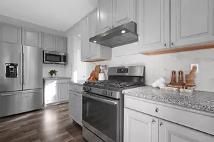 8239 Woodland Crk Ct, Blacklick, OH 43004 - Photo 17