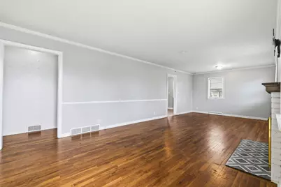 2846 Hampton Road S, Columbus, OH 43232 - Photo 9