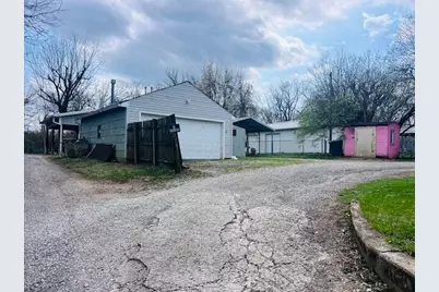 1055 Hart Road, Columbus, OH 43223 - Photo 9