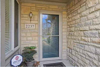 2237 Ravine Woods Drive, Grove City, OH 43123 - Photo 5