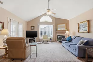 2237 Ravine Woods Dr, Grove City, OH 43123 - Photo 7