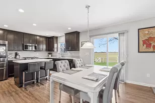 201 Rosewood Loop SW, Commercial Point, OH 43116 - Photo 11