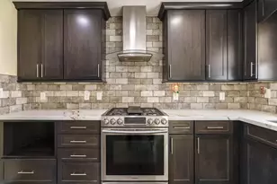 2295 Salem Ave, Grove City, OH 43123 - Photo 9