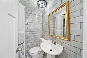 2844 Petzinger Rd, Columbus, OH 43209 - Photo 27